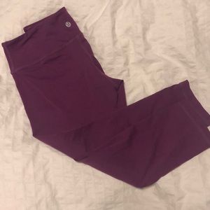 Lululemon Wunder Under Crops Size 6